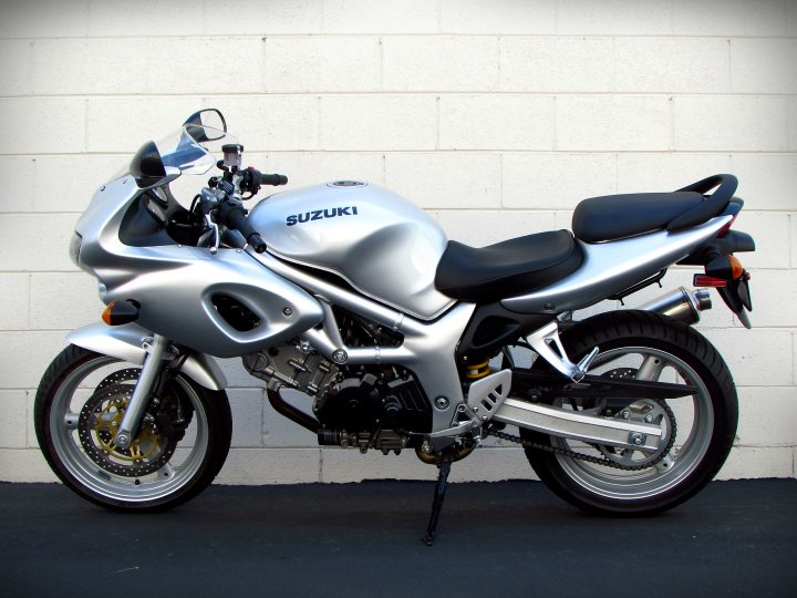 Suzuki sv650s 2002