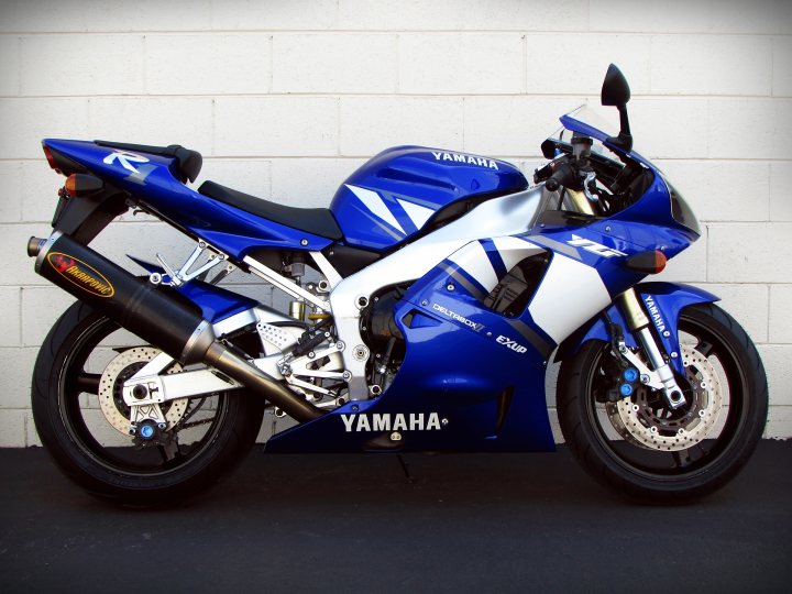 Anillo duro autobús su 2001 Yamaha YZF R1 For Sale • J&M Motorsports