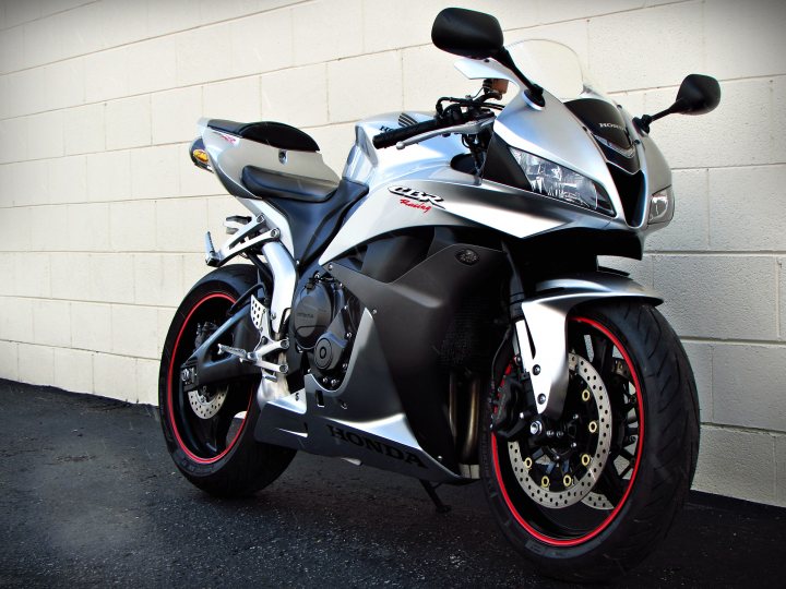 Honda cbr600rr 2008