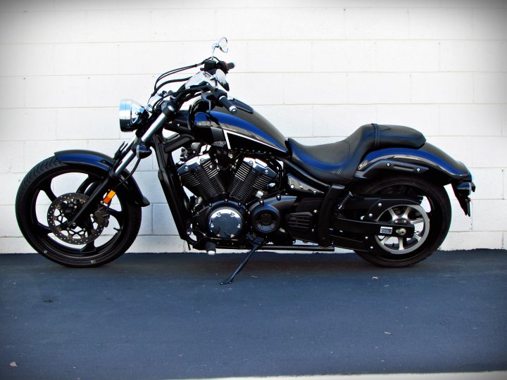 low and mean yamaha stryker