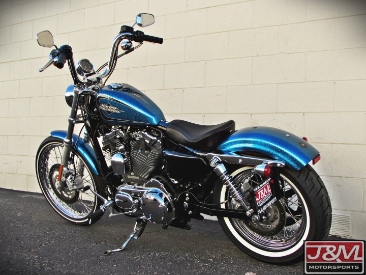 2015 Harley-Davidson XL1200V Sportster Seventy-Two For Sale • J&M